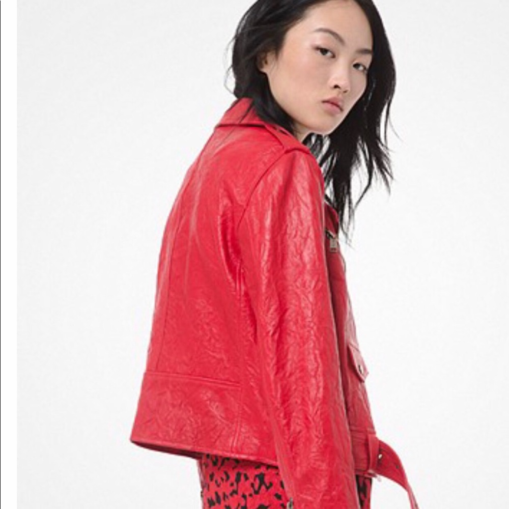 MICHAEL KORS
Crinkled Leather Moto Jacket Sz XS- Color Scarlett